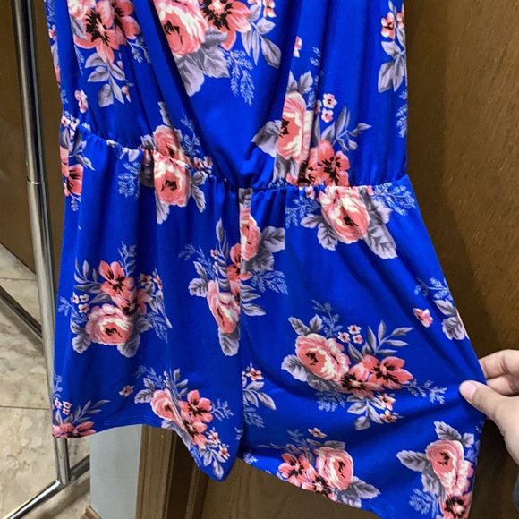 PS Kate floral print romper. Size L. Only worn once. Has pockets - Picture 5 of 6